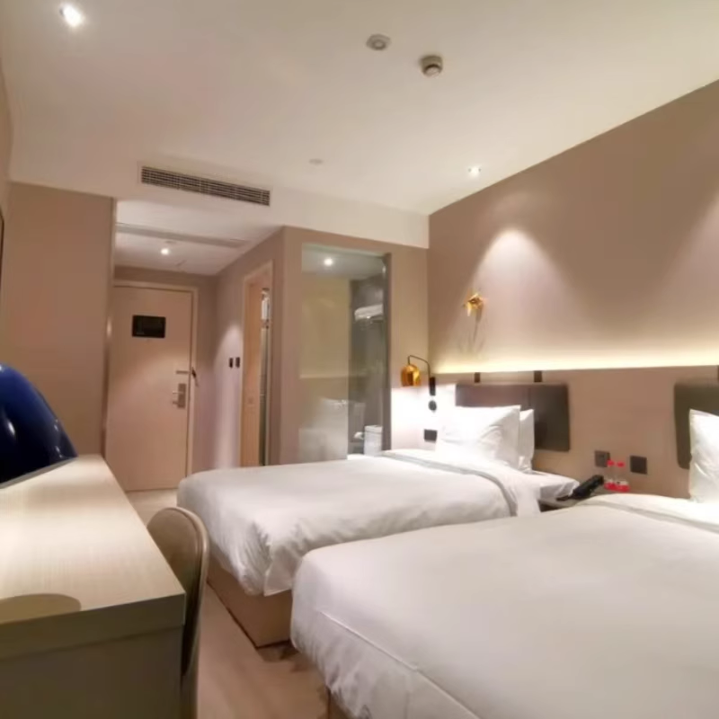 【4天3晚】上海桔子酒店/外滩豫园店/虹口足球场酒店/虹桥国展中心联友路店+门票+早餐