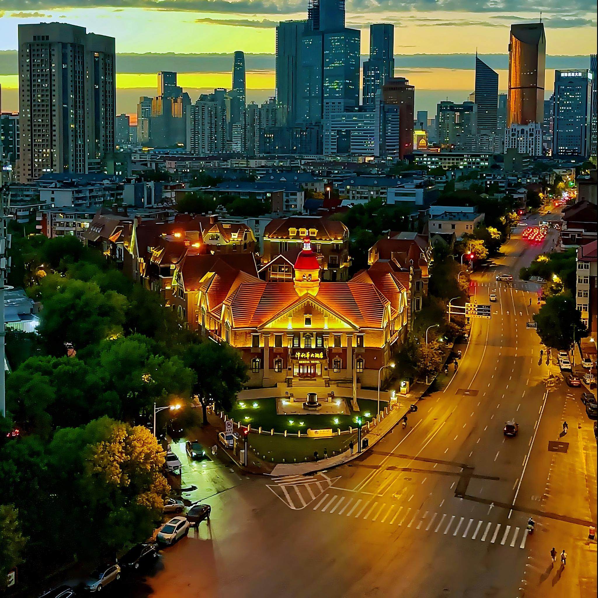 天津海河美景酒店住宿+天津海洋公园成人票 - 定制游预订