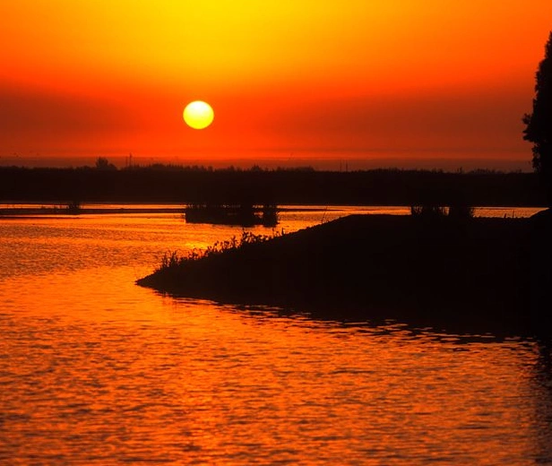 东堤夕照图片