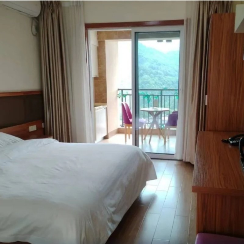 2天1晚神农架南山书苑酒店公寓1晚 +神农架中和滑雪&神龙架国际滑雪场