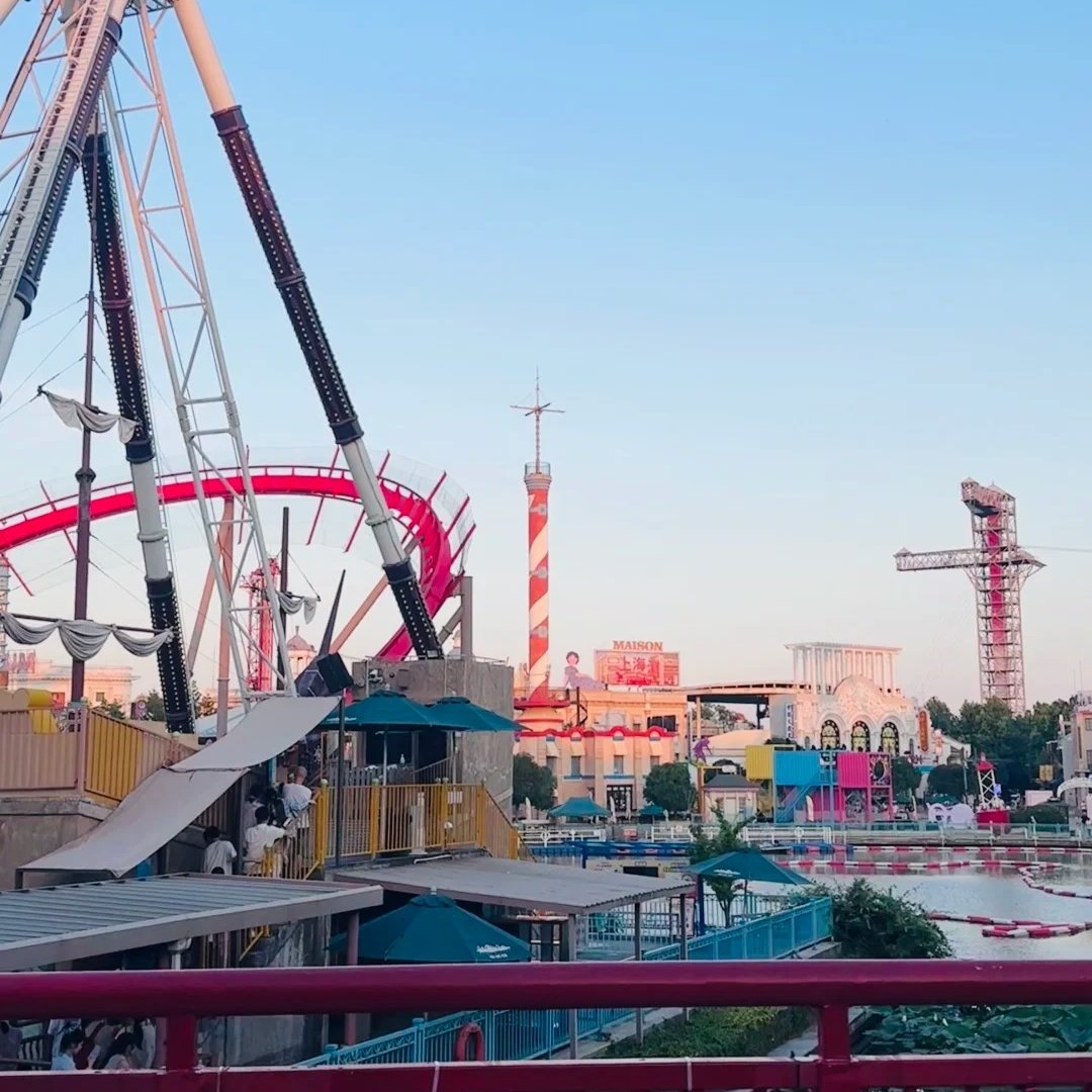 深圳南山科技园澳特科兴亚朵S酒店住宿+欢乐谷成人门票