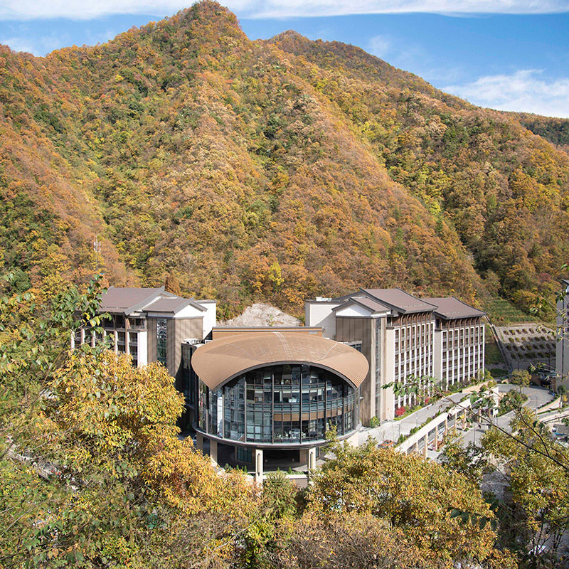 探索神农架/六景联票+康帝君兰酒店高级露台景观房2天1晚