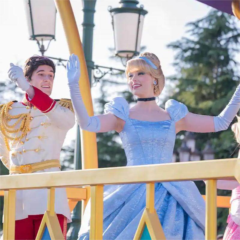 上海迪士尼乐园门票+君澜&桐画酒店3天2晚+接送住宿门票套票