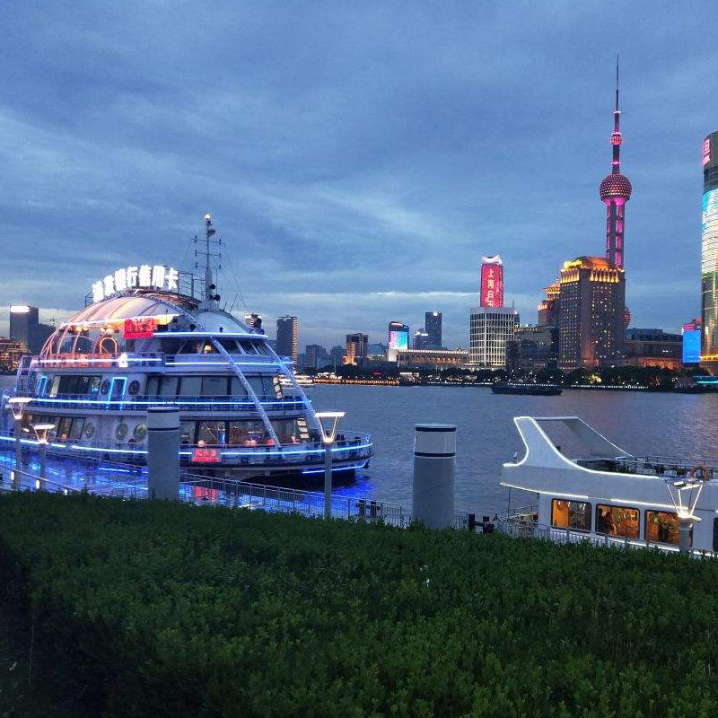 康铂酒店上海外滩店1晚+东方明珠黄浦江游船海洋水族馆上海千古情上海自然博物馆门票