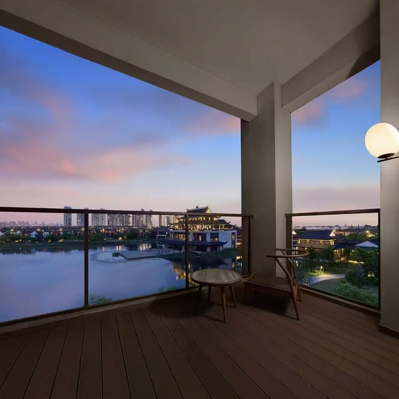 【乐享】无锡融创施柏阁酒店湖景大床房1晚+融创乐园&海世界&热雪奇迹&水浒城等7选1