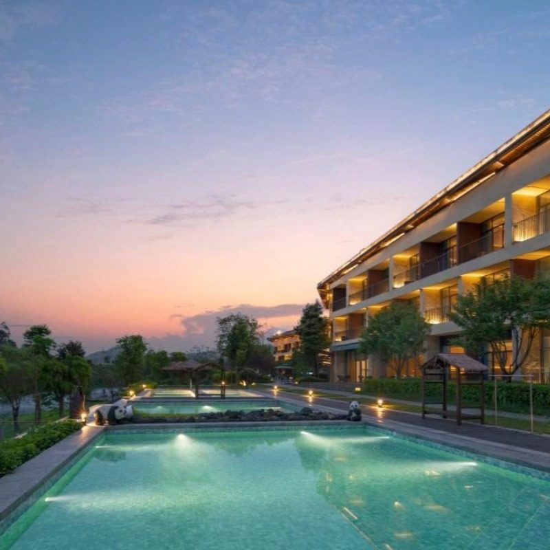 峨眉山智选假日酒店 (黄湾游客中心店)双早+双人无限次汤池畅泡