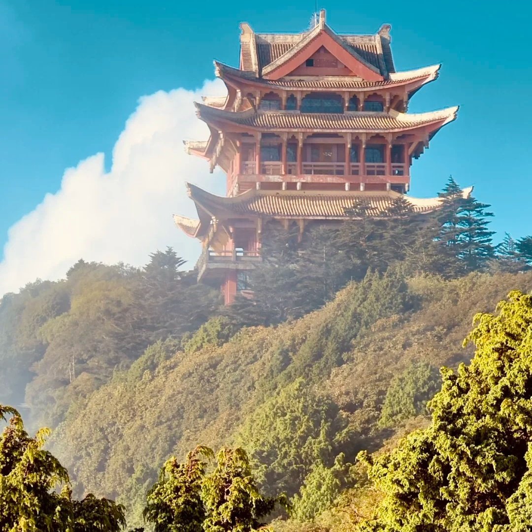 峨眉山金顶大酒店(悦霞楼)住宿+峨眉山成人门票