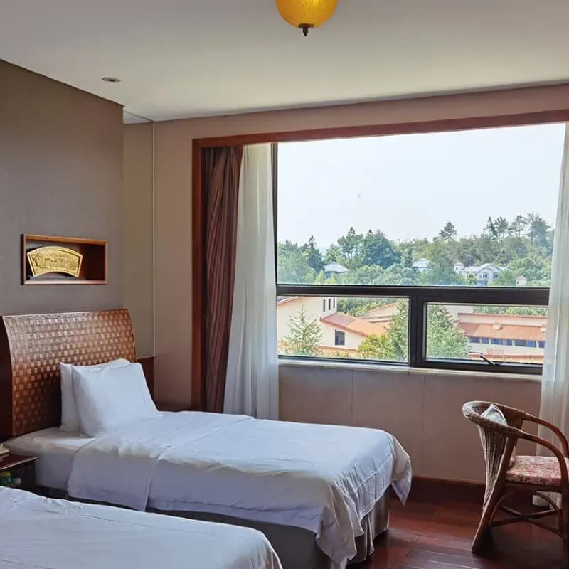 【武夷山悦华酒店 住1晚含双早】可选房型+景区电子导览