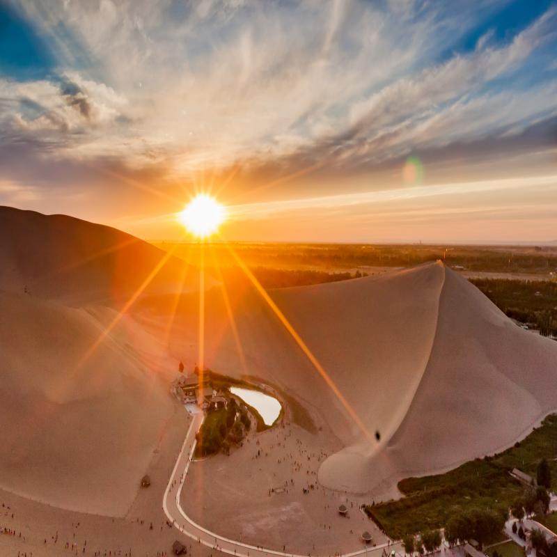 兰州+敦煌+玉门关+雅丹魔鬼城+嘉峪关+张掖5日游 含往返火车