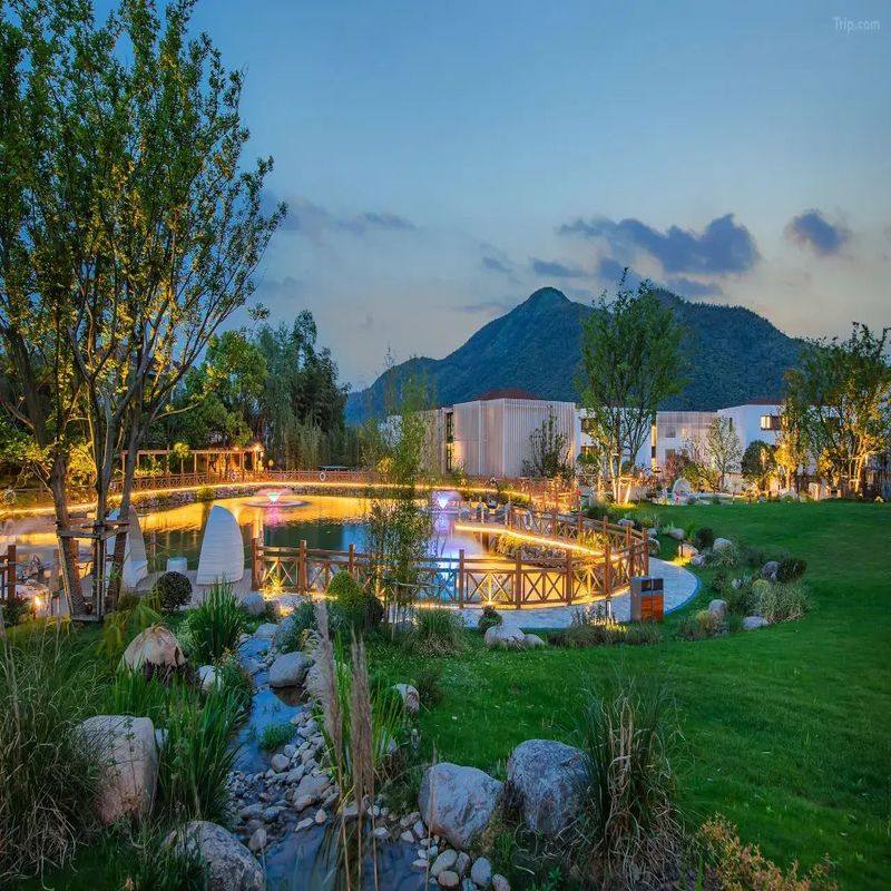 安吉漫自然别墅度假酒店1-2晚+早餐+汤泉+康乐设施畅享