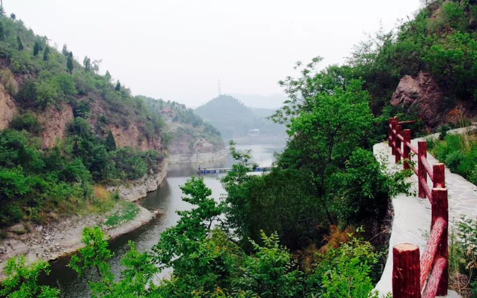 天盛湖生态风景区图片