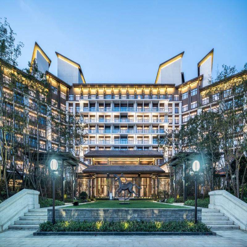 合肥永乐半山酒店/合肥施柏阁大观/铂尔曼豪华园景大床房+合肥融创乐园2天1晚 - 定制游预订