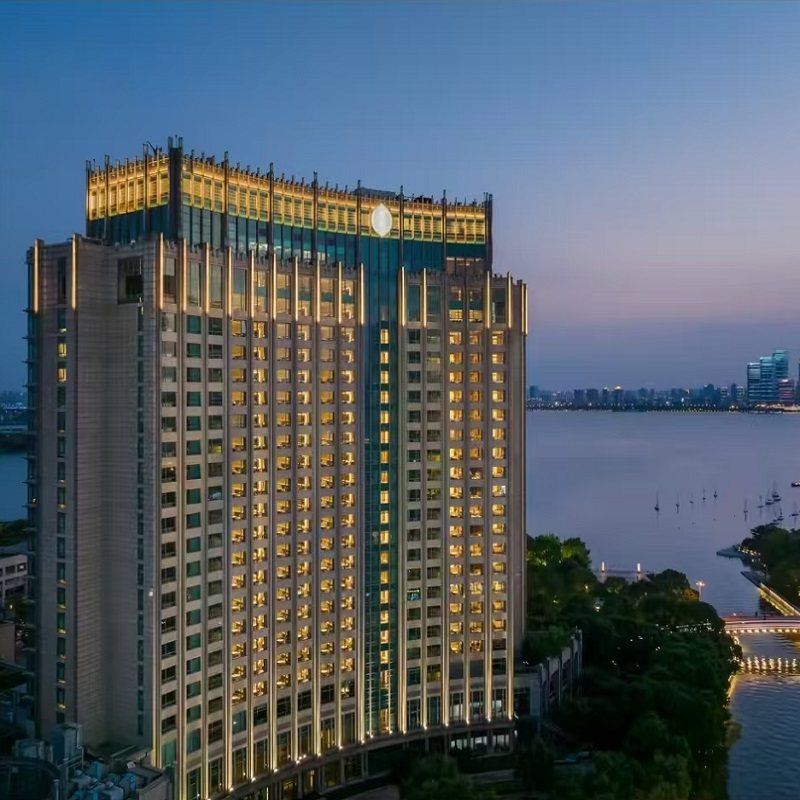 错峰特惠|2天1晚江苏苏州洲际酒店近含双早近苏州之眼当代美术馆金鸡湖/江阴桃园山庄 - 定制游预订