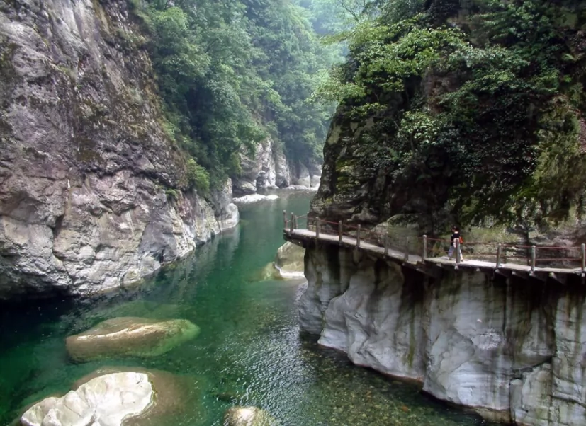 彭州市龙门山图片