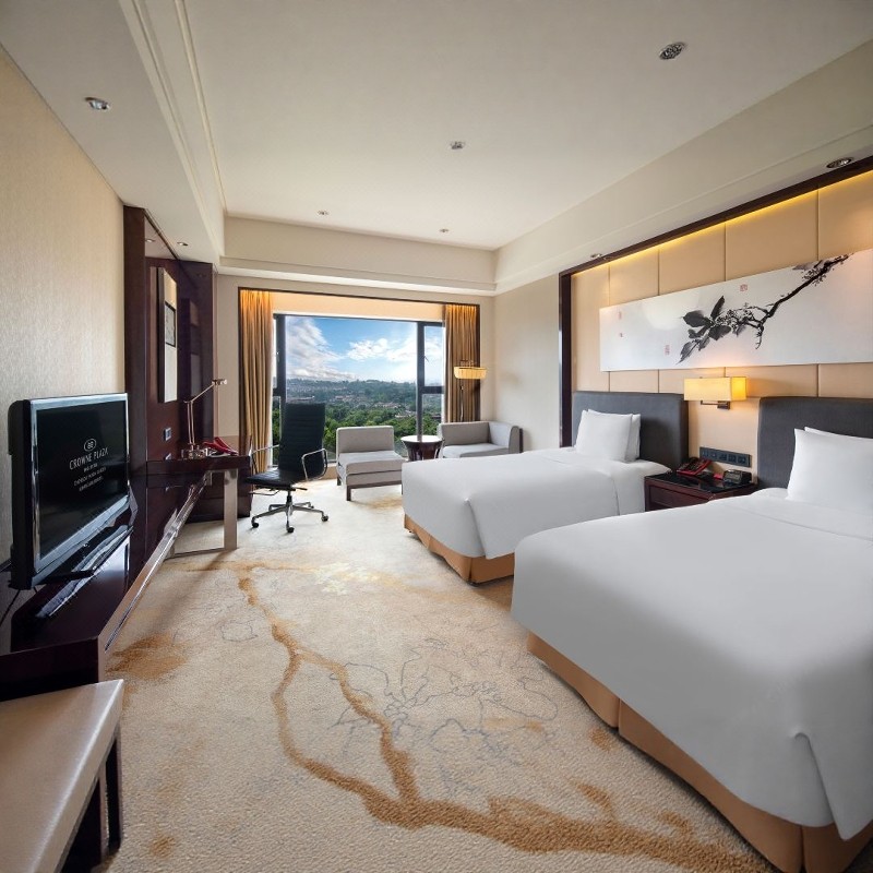 四川成都熊猫王国 皇冠假日3天2晚 欢乐谷+熊猫园享双园买1送1