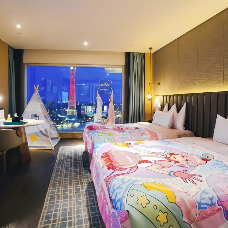 【元旦新年超值优惠】广州塔+夜游珠江+雅致酒店2天1晚大床房含2早送双人自助下午茶