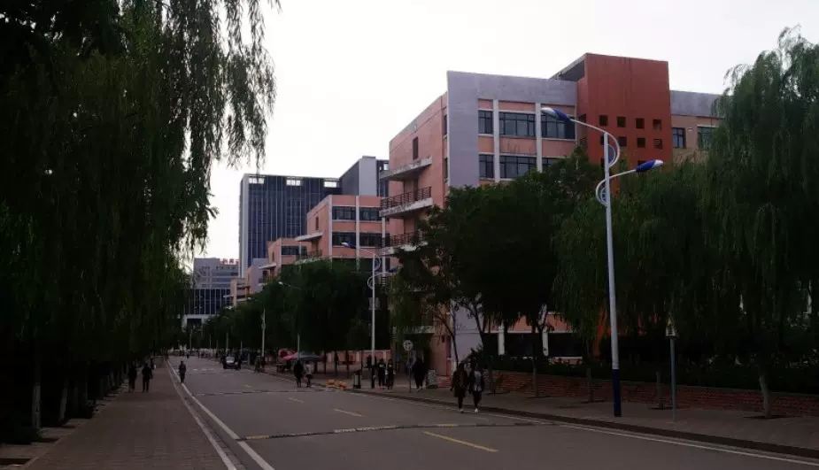 河北北方学院(西校区)图片