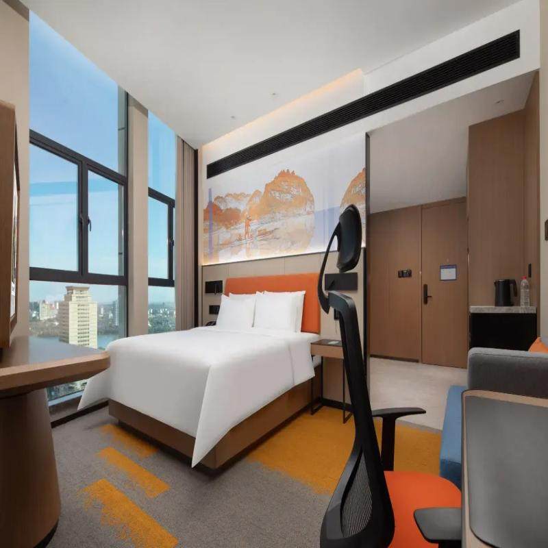 【元旦不涨价&周末游】江西鹰潭希尔顿欢朋酒店2天1晚+鹰潭方特东方神画亲子