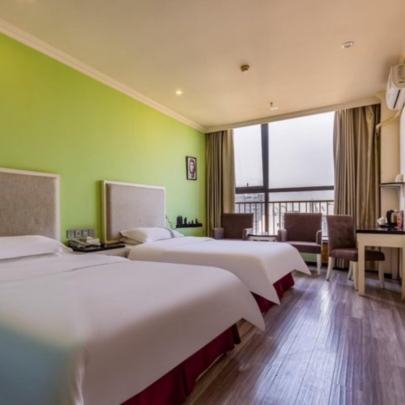 D2天1晚成都市甲居艺井酒店大熊猫基地植物园店自由行+九眼桥门票酒景