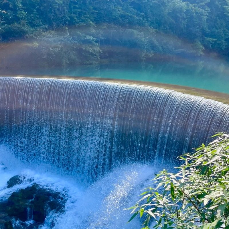 贵州旅游黄果树小七孔西江苗寨青岩5天4晚跟团游真纯玩