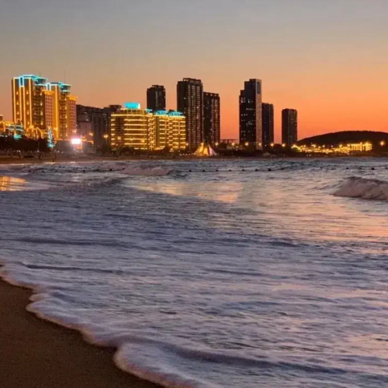 【双人游】威海希尔顿欢朋酒店3天2晚自由行含双早+刘公岛船票+野生动物园+成山头