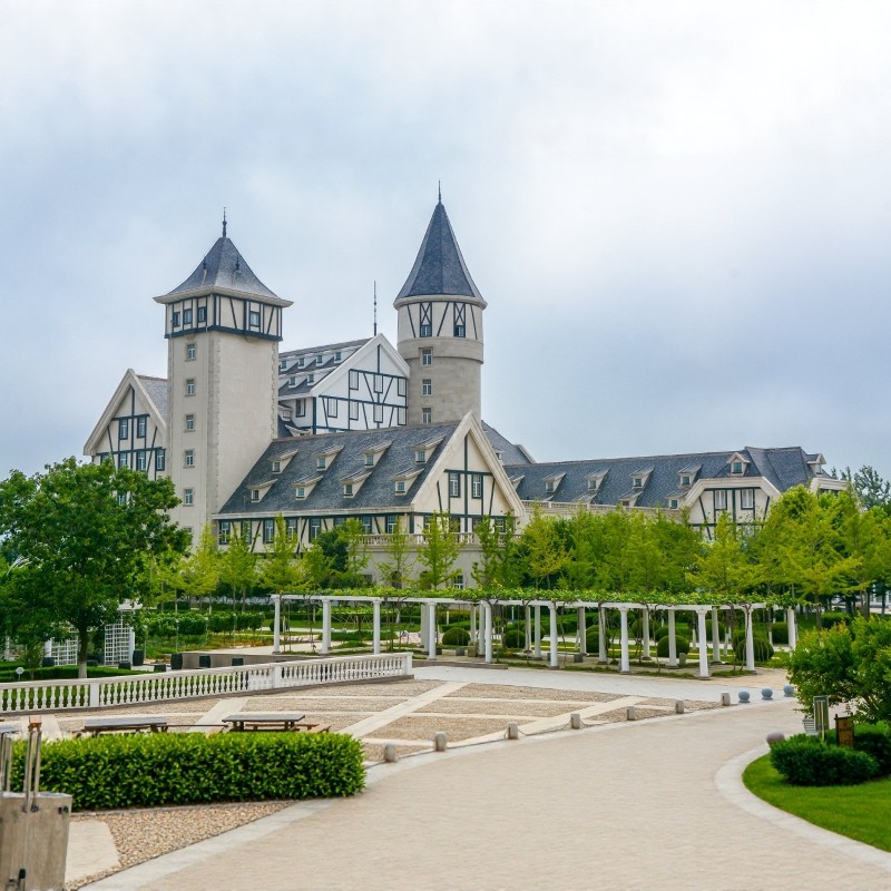 【乐享】烟台金沙滩英迪格酒店豪华精品双床房3天2晚+时光塔+张裕卡斯特酒庄