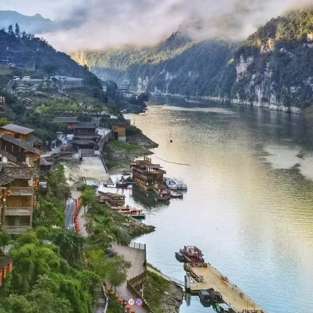 重庆纯玩5日跟团游 仙女山+九黎城+龚滩+乌江画廊+洪崖洞+金佛山 - 定制游预订