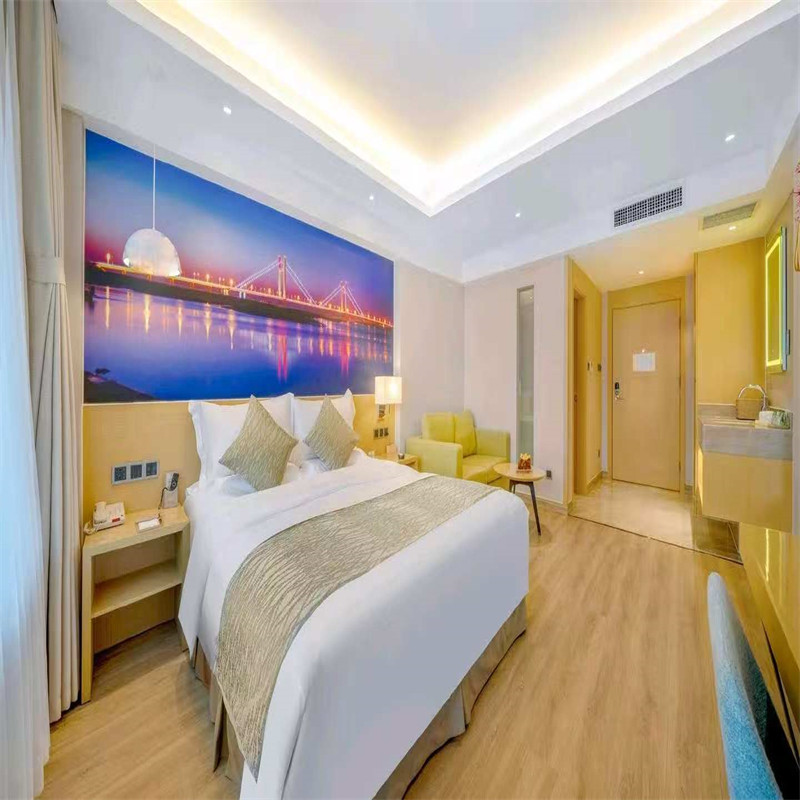 哈尔滨景辰酒店(冰雪大世界店)住1晚+双早+2人黑龙江东北虎园林门票(含惊险观光车)