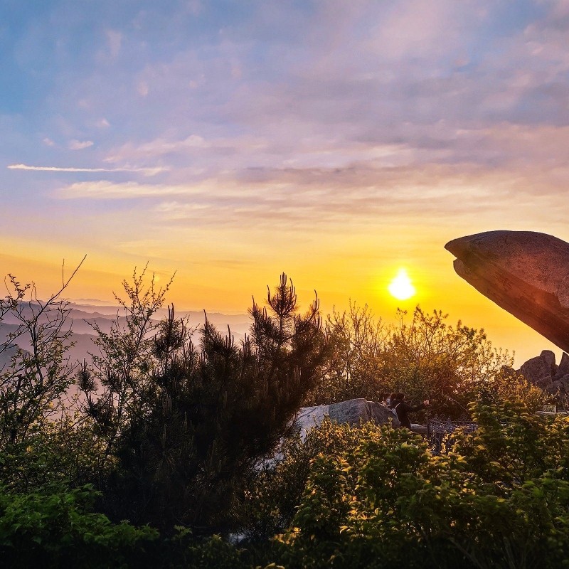 山东泰山3天2晚 | 天外村希尔顿欢朋住宿+泰山看云海+非遗皮影戏买1送1