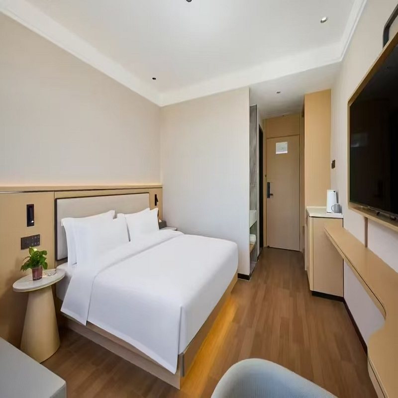 乌兰布统索性酒店1晚上+乌兰布统鄂温克门票