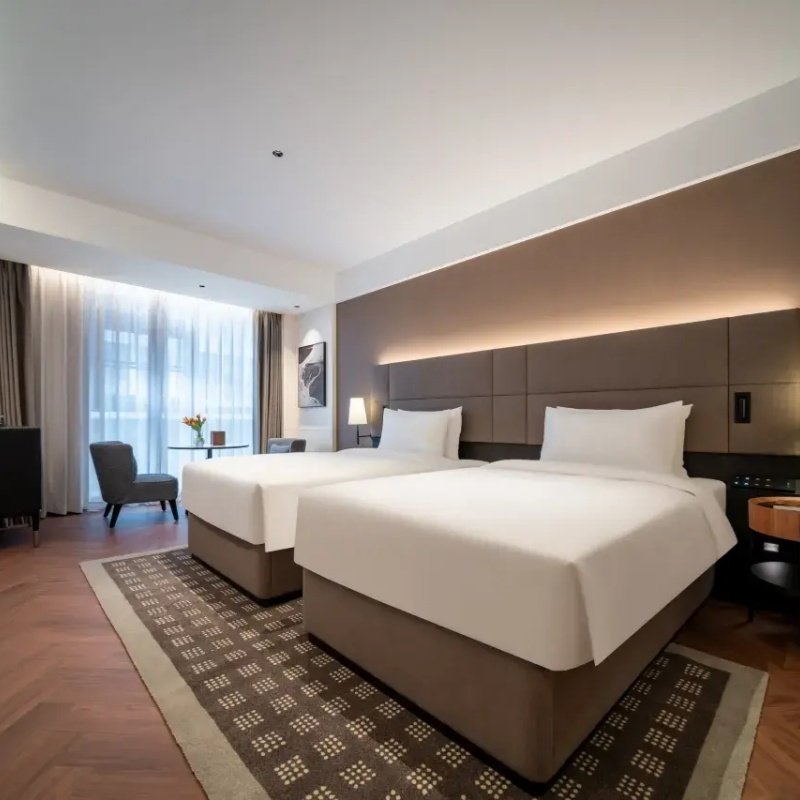 重庆解放碑步行街城际酒店住宿1晚+两江夜景经典游/云端之眼/探索舱云端乐园/洪崖洞