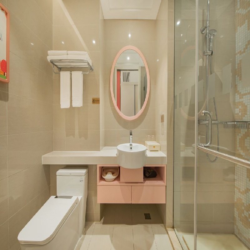 【住景区旁】银润小镇雷迪森维嘉酒店1晚含早+Hello kitty乐园2日门票