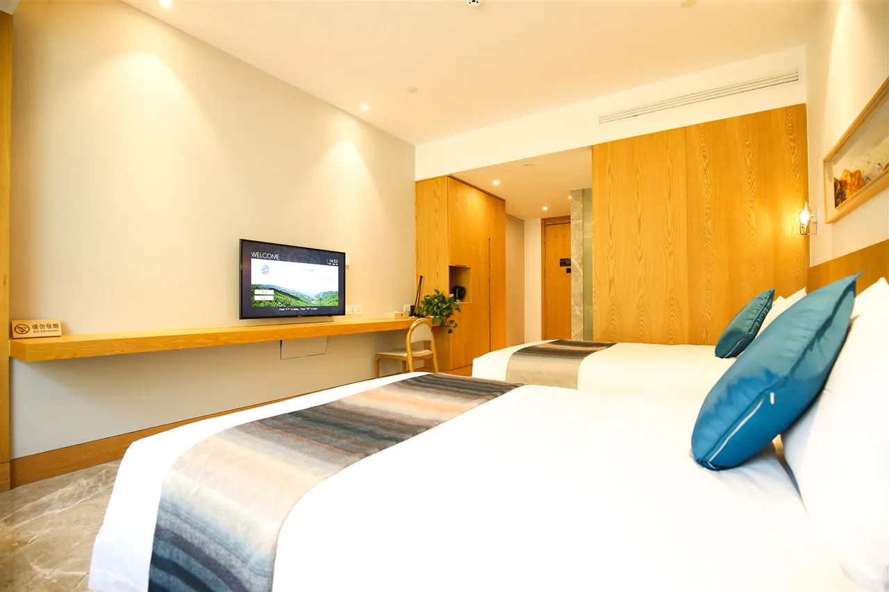 张家口万龙滑雪场+万龙滑雪场龙宫酒店2天1晚自由行