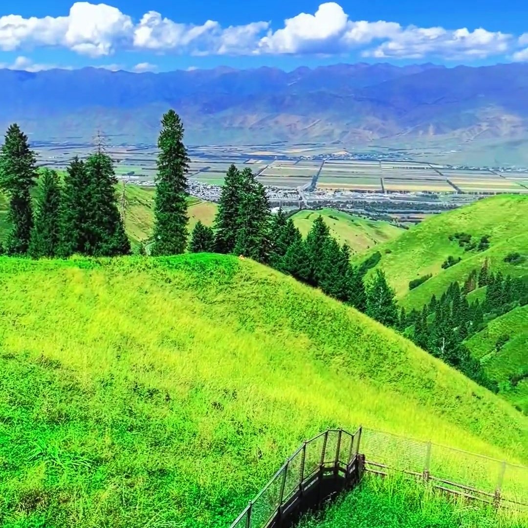 新疆华美胜地那拉提英迪格酒店住宿+那拉提草原成人门票