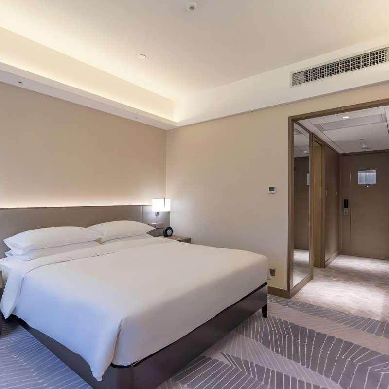 重庆大都会凯悦酒店 凯悦园景大床房2天1晚+长江索道单程票