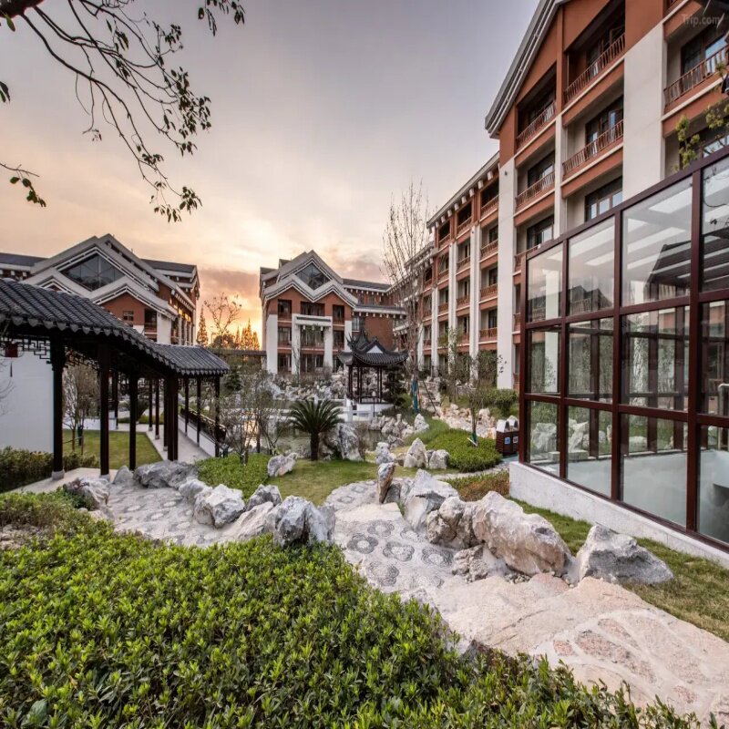 嘉兴清池温泉酒店1-2晚+双早+清池温泉+后草坪畅乐园