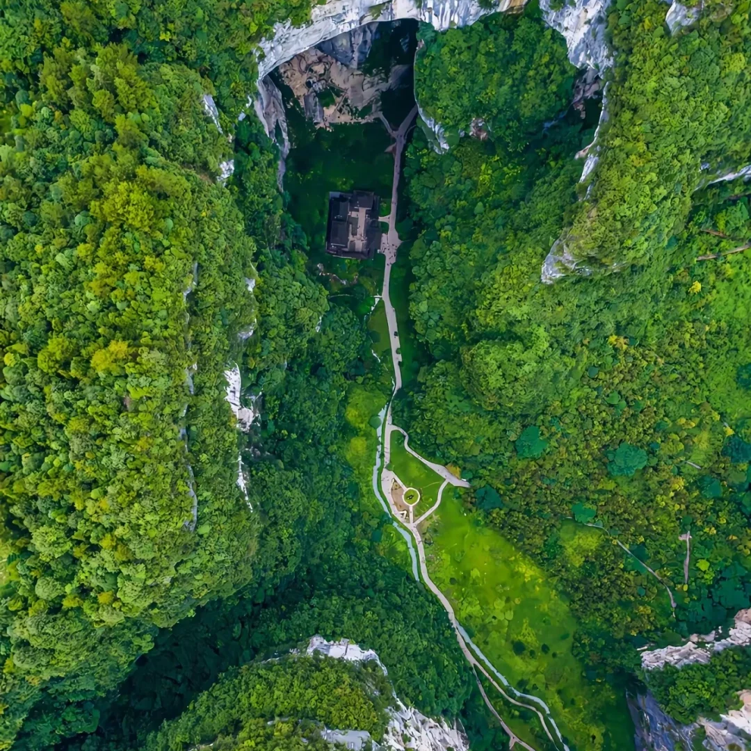 武隆天坑地缝+乌江画廊打卡1日跟团【8人小团&含门票&含电梯】 - 定制游预订