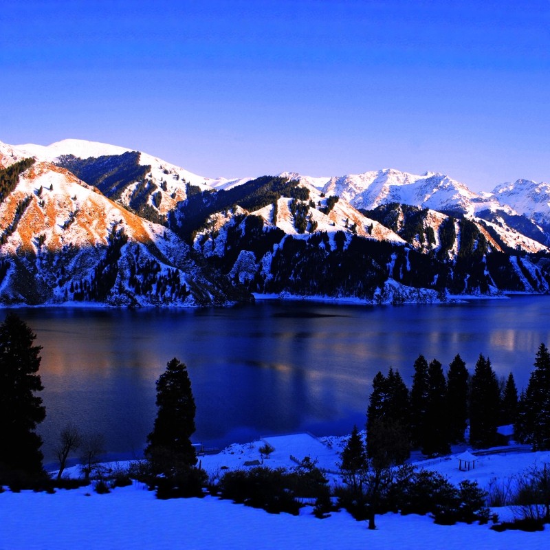 【秘境畅游】3天2晚乌鲁木齐中建福朋喜来登酒店+盐湖/海世界/汗血马基地/天山天池任选