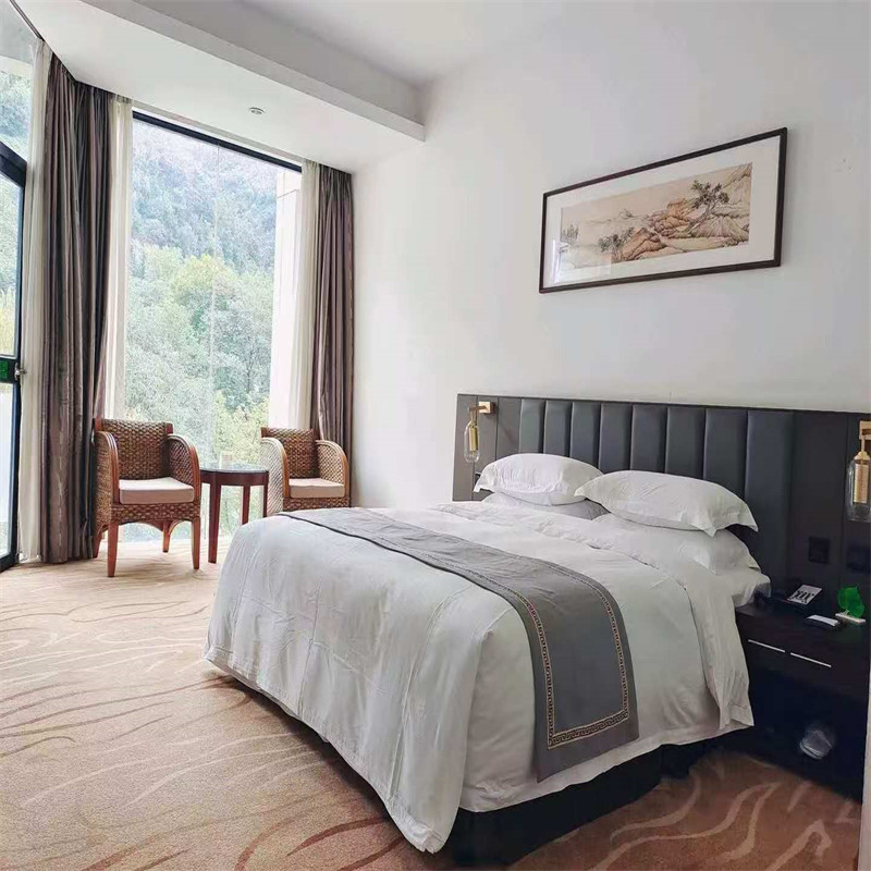 高科度假大酒店住1晚+2人早餐+2人秦岭野生动物园门票