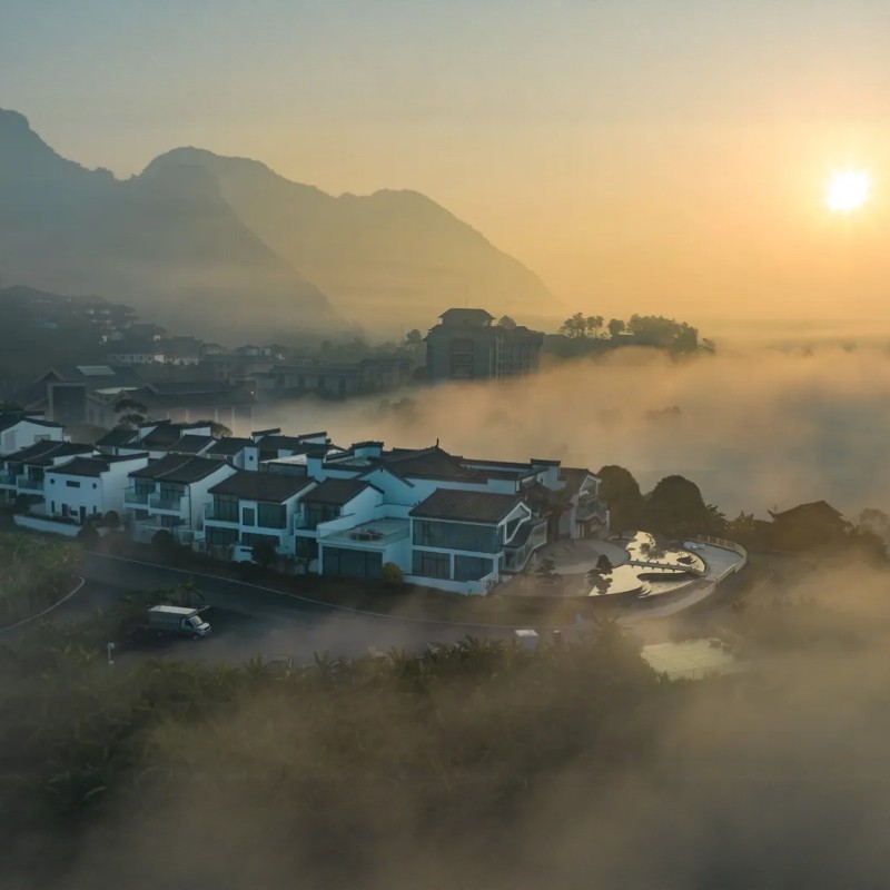 【岩画温泉·一泊二食】2晚广西崇左花山笙美度假村+温泉无限次买1送1+限量升级私汤房