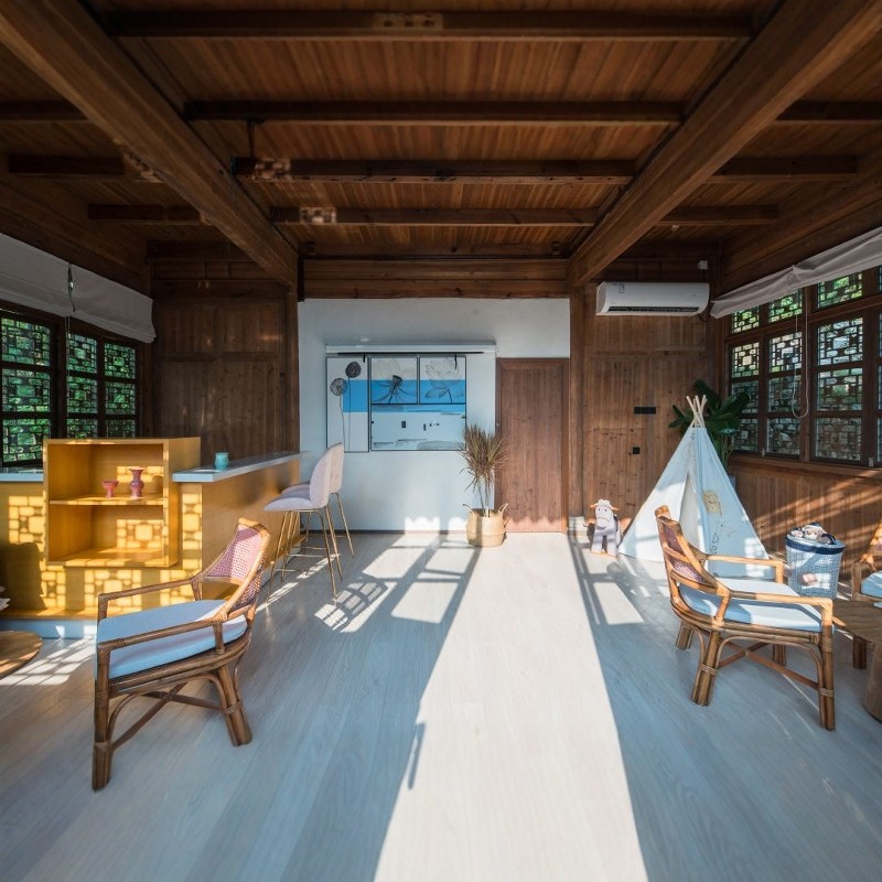 黄山宏村青梅学社诗莉莉温泉酒店床型随心选+宏村景区、桃花源漂流门票3天2晚自由行