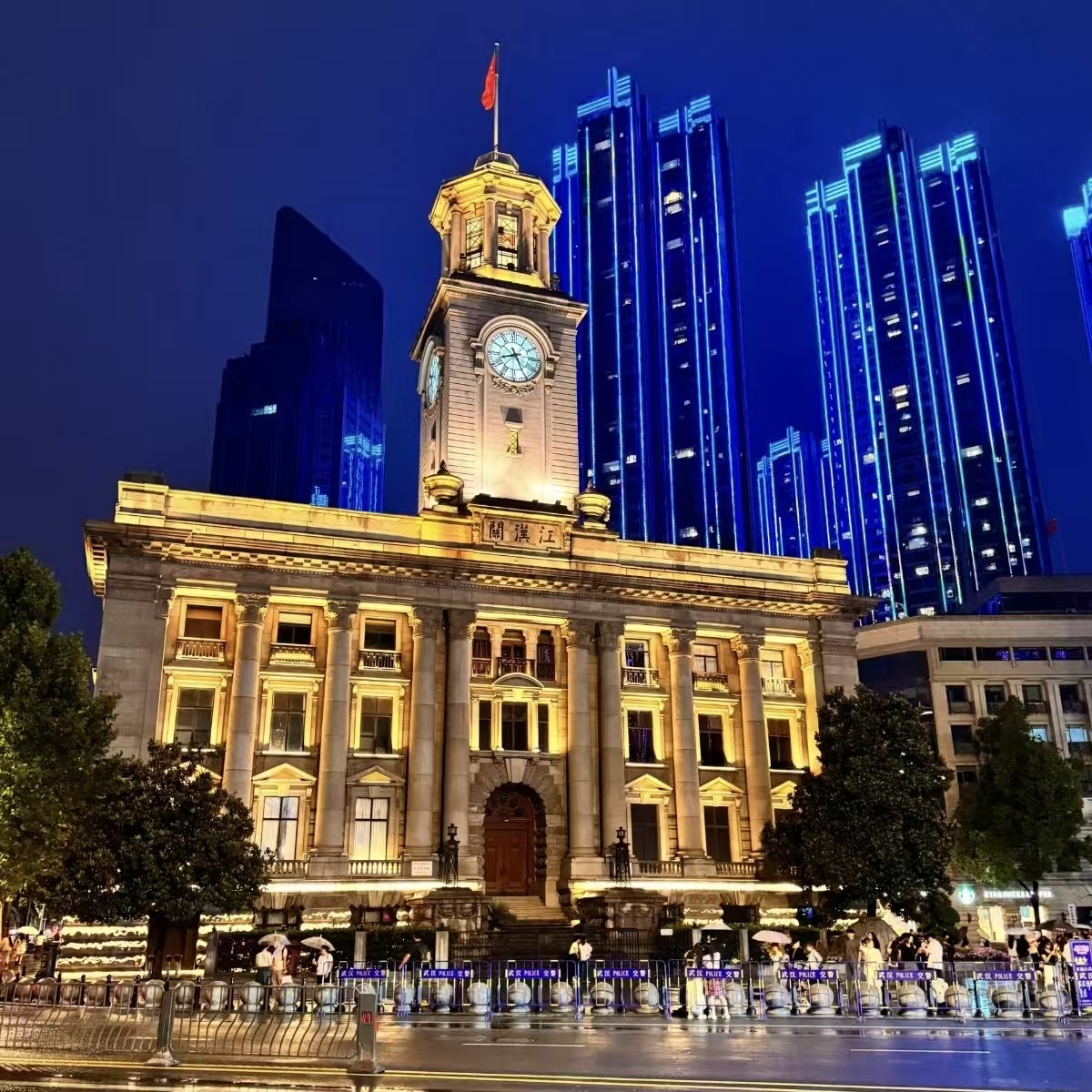 【畅享】武汉泰洋酒店豪华套房2天1晚+武汉旅游观光巴士+黄鹤楼