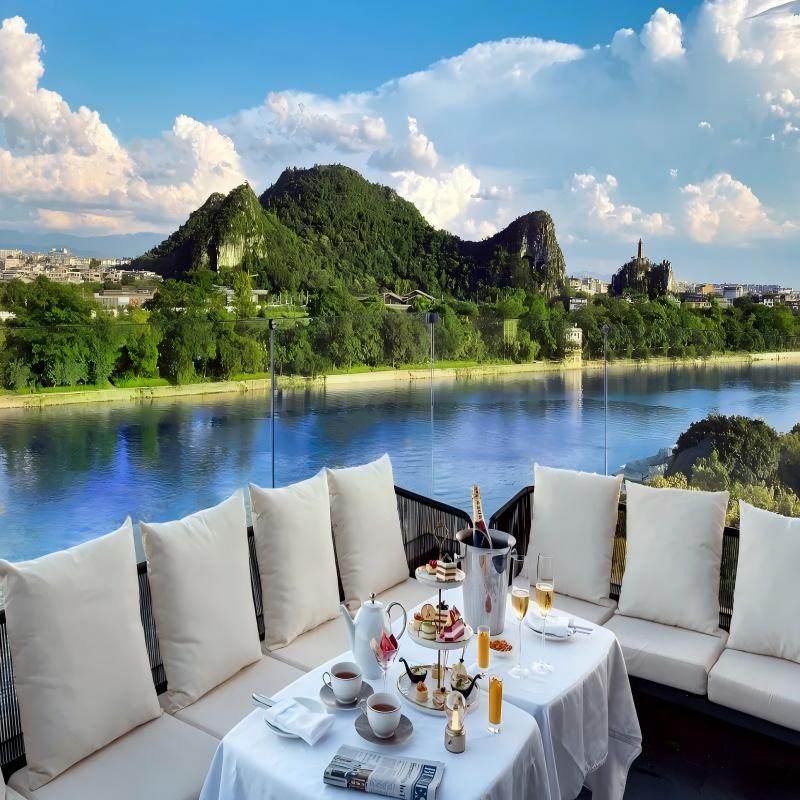 桂林漓江俏CIAO酒店2天1晚+如意峰索道成人票