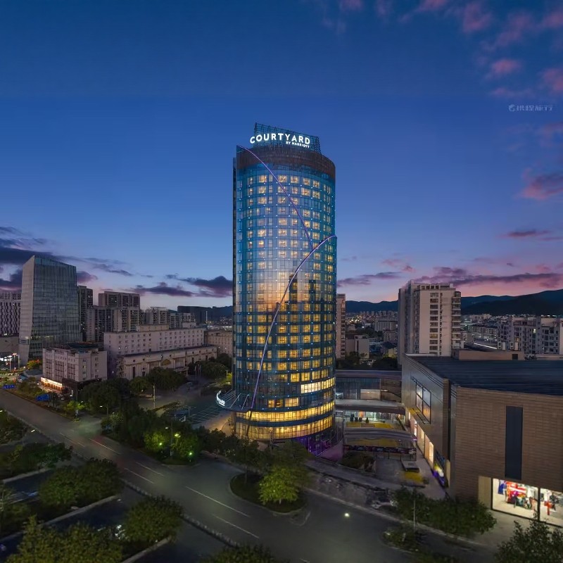 出游新玩法!安吉万怡2天1晚:萌宠零距离+网红打卡+美食自由! - 定制游预订