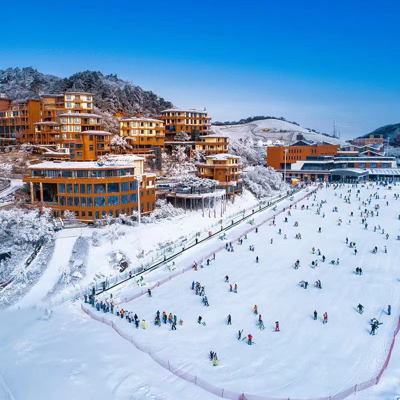 云上草原1168星空酒店1晚双人2日滑雪畅滑VIP上下山索道 - 定制游预订