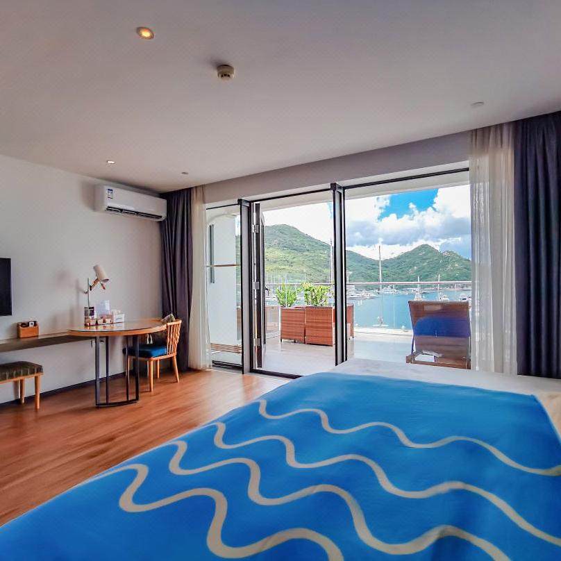 深圳阿普萨拉斯酒店 豪华海景大床房2天1晚+深圳大梅沙湾游艇会1小时游艇体验