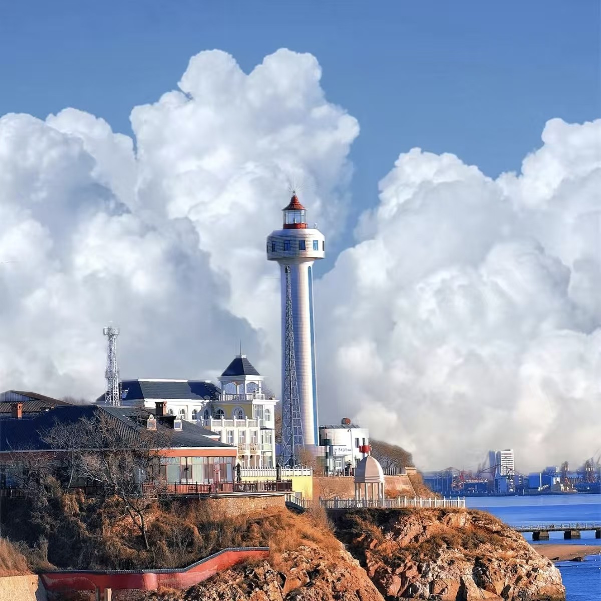 【畅玩】秦皇岛首旅京伦酒店榻榻米主题智能套房5天4晚+天下第一关 - 定制游预订