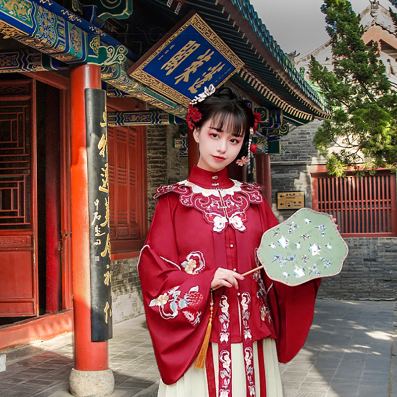 6人小团烟台蓬莱阁一日游/含汉服+妆造/八仙过海/三仙山 2份起订 - 定制游预订