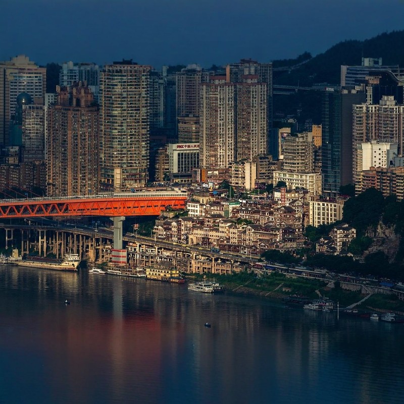 【中秋国庆】重庆假日江景酒店(解放碑洪崖洞店)+重庆两江游8天7晚自由行随心选 - 定制游预订