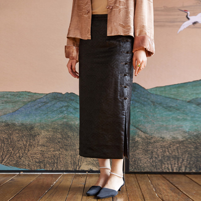 Silk intertwined seawater pattern fragrant cloud yarn skirt women's knee-length skirt mid-length women's versatile Chinese quilted skirt